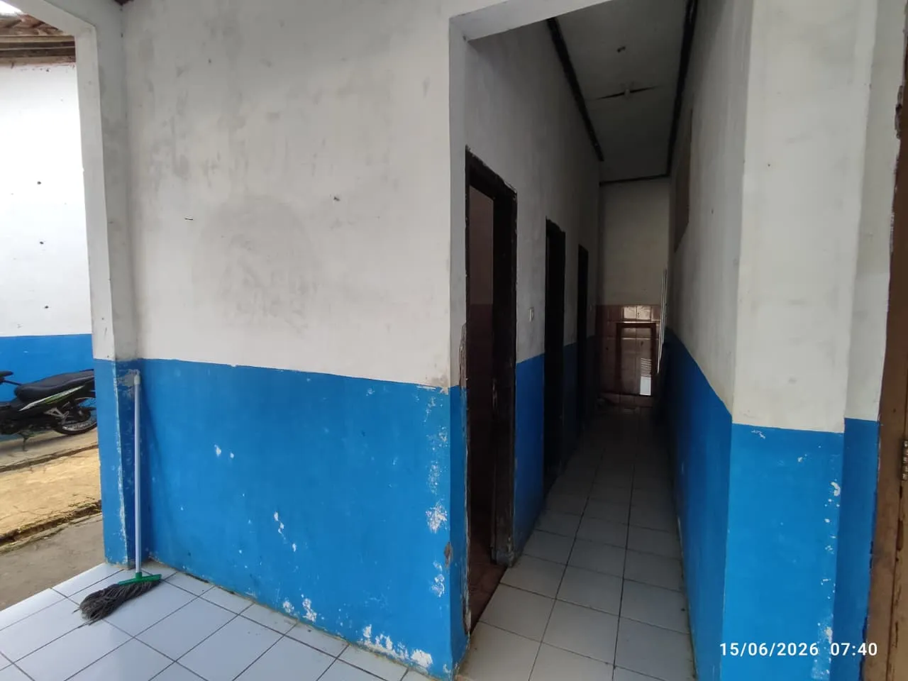 Toilet sekolah